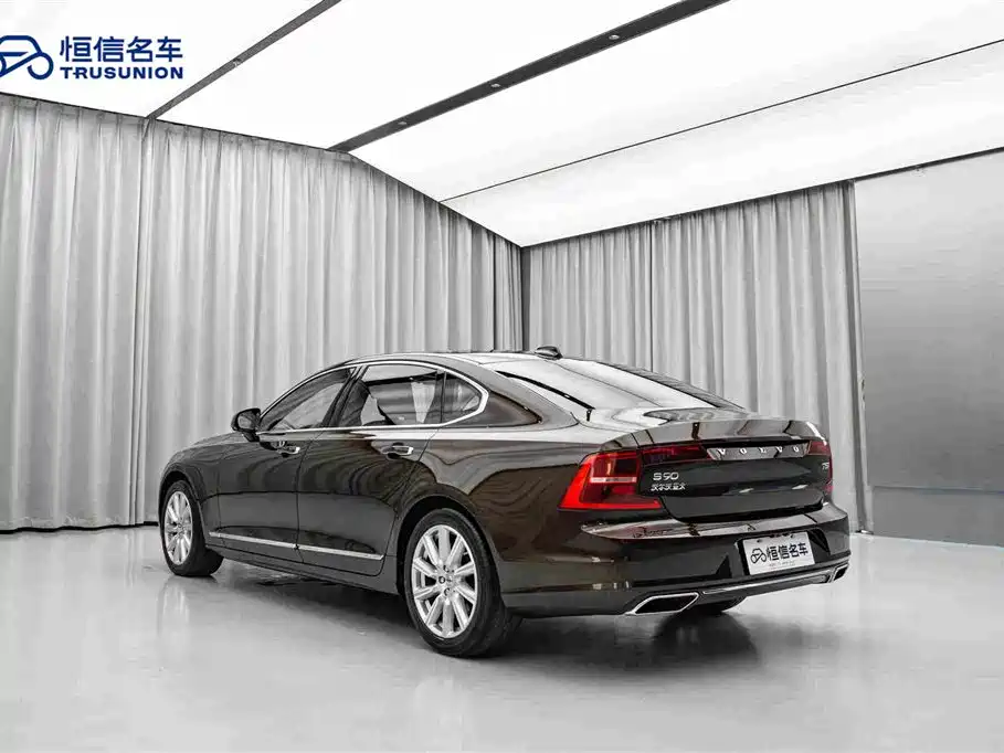 Volvo S90 — миниатюра 7