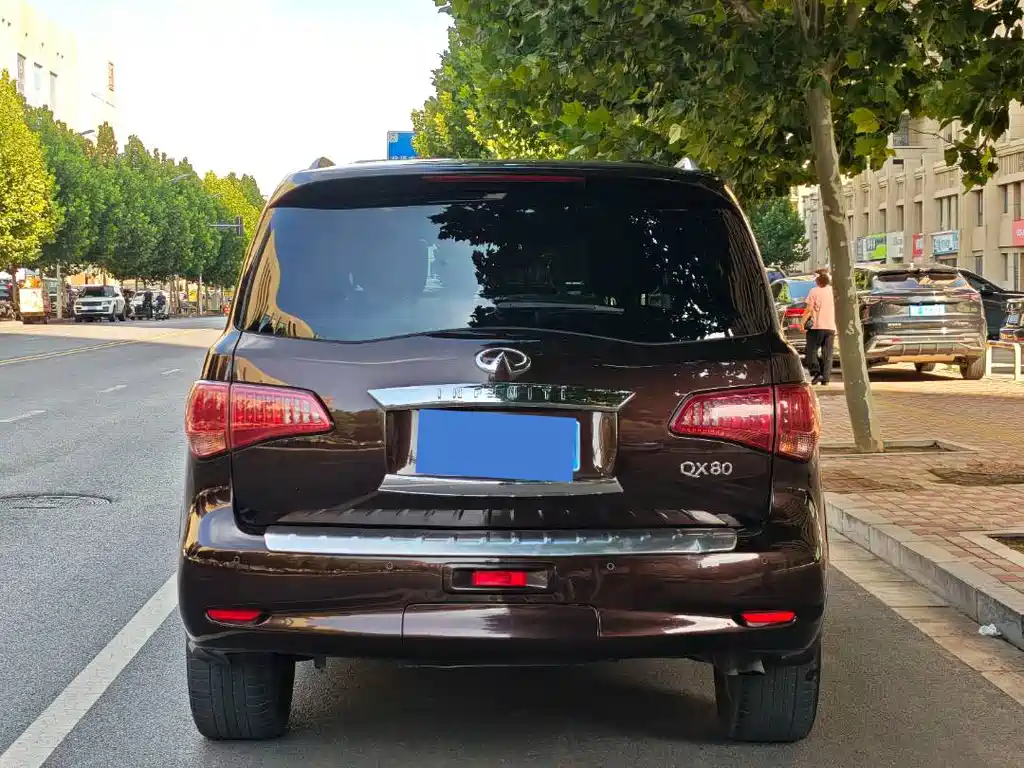 Infiniti QX80 — миниатюра 5