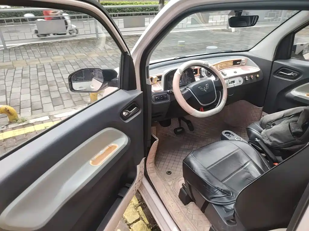 Wuling MINIEV — миниатюра 16