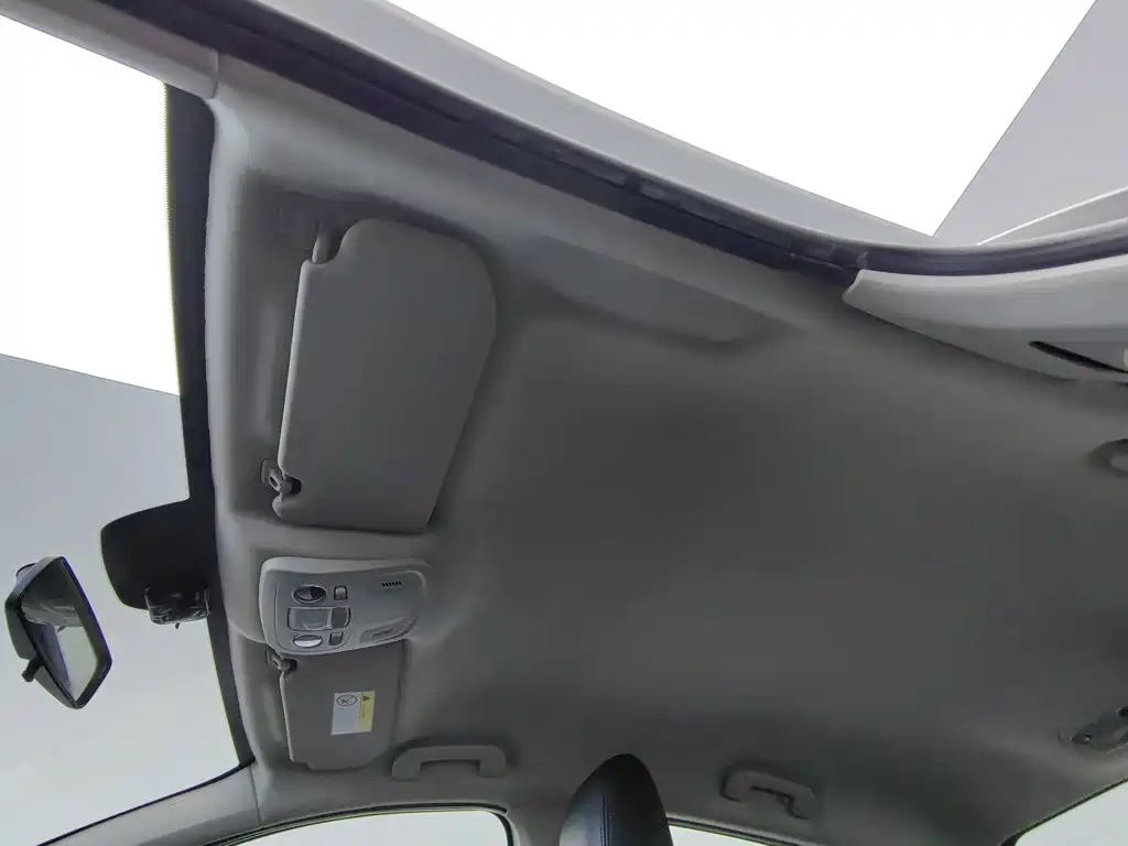 Citroen C4L — миниатюра 14
