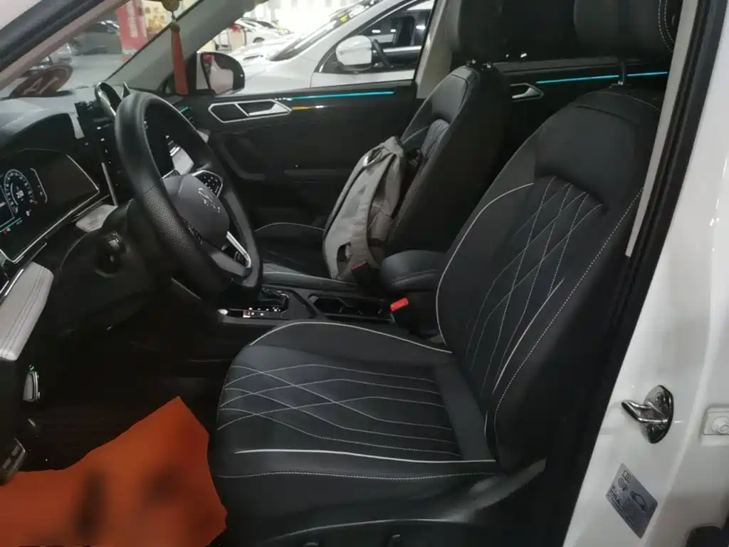 Volkswagen Tiguan L — миниатюра 15