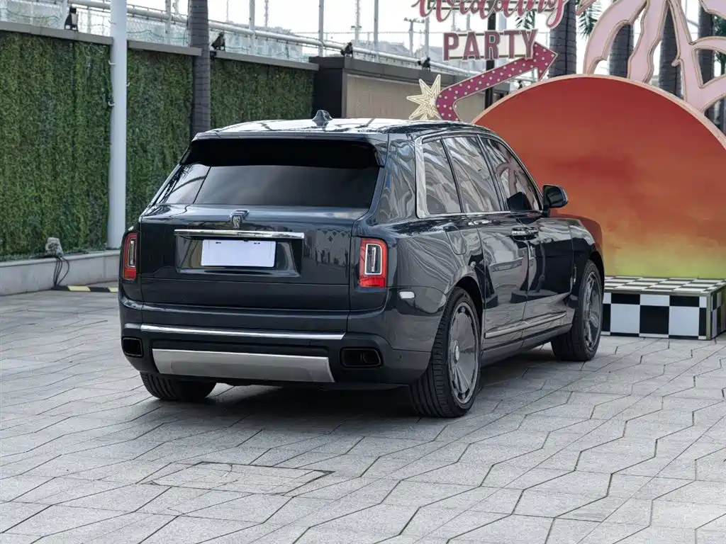 ROLLS-ROYCE CULLINAN