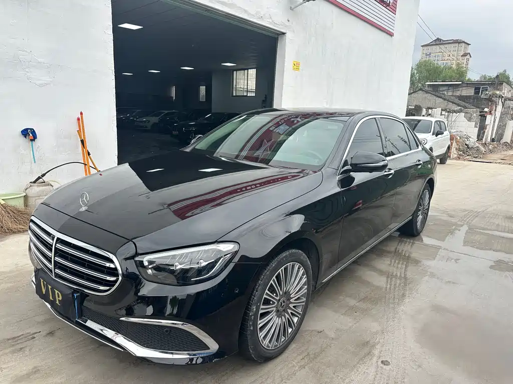 Mercedes-Benz E-Class 2023