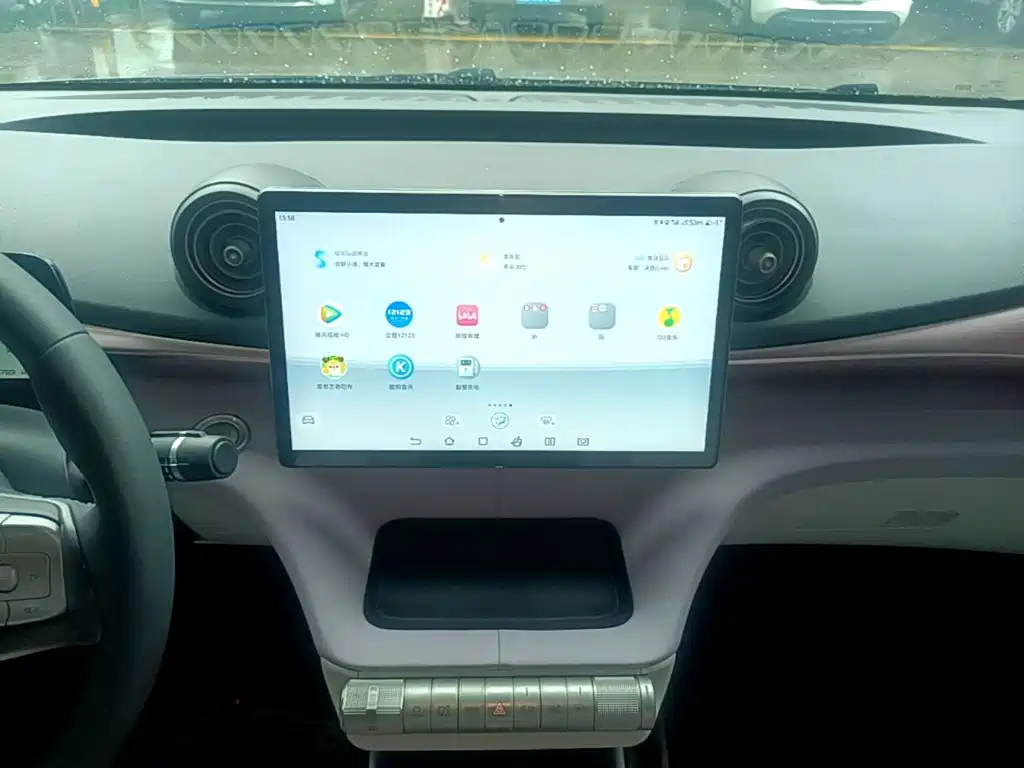 BYD Dolphin — миниатюра 13