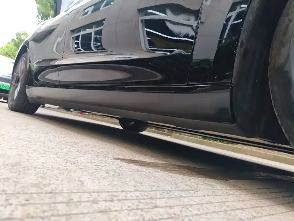 Tesla Model 3 — миниатюра 21