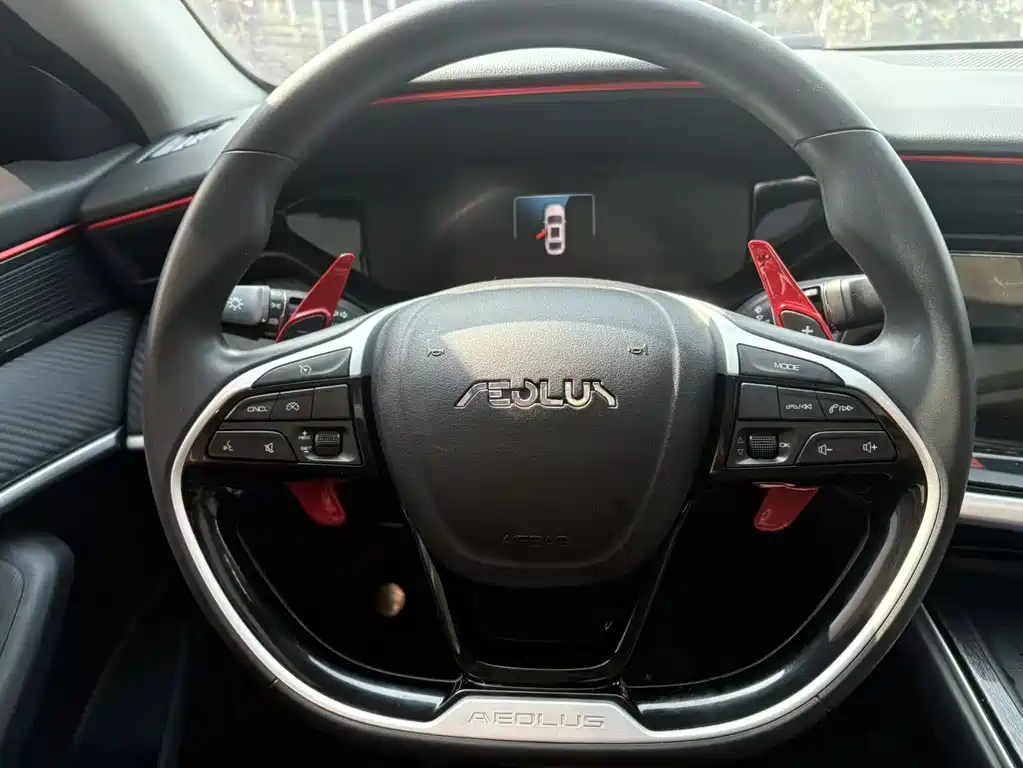 DONGFENG YI HYUN MAX