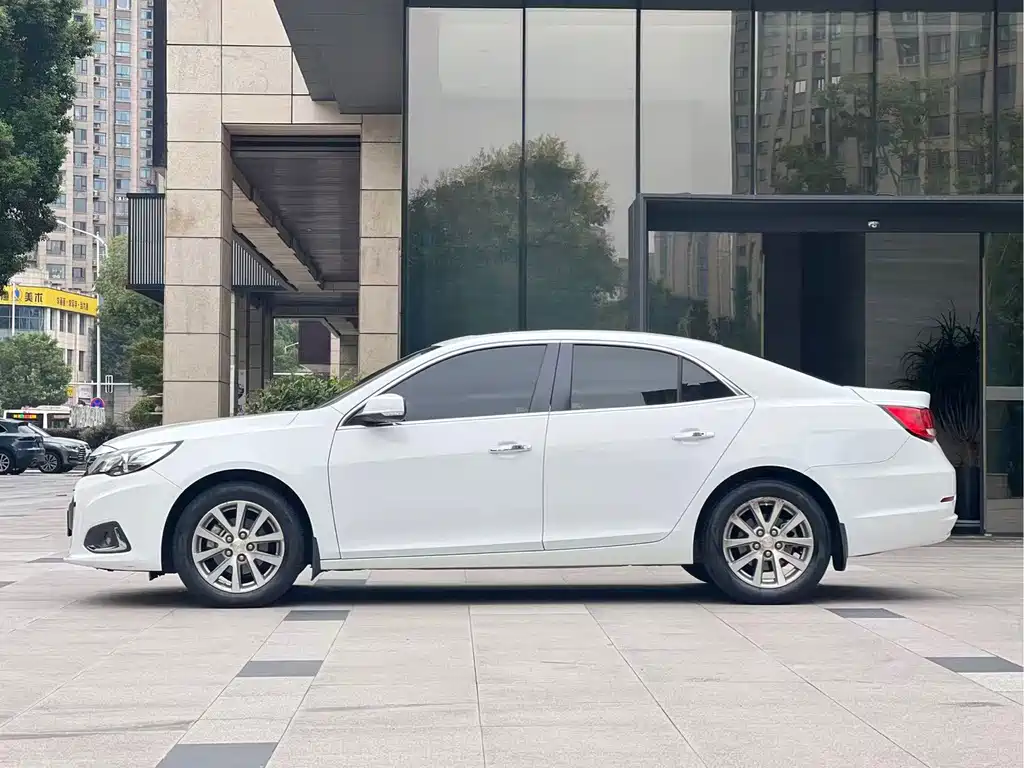 Chevrolet Malibu — миниатюра 7