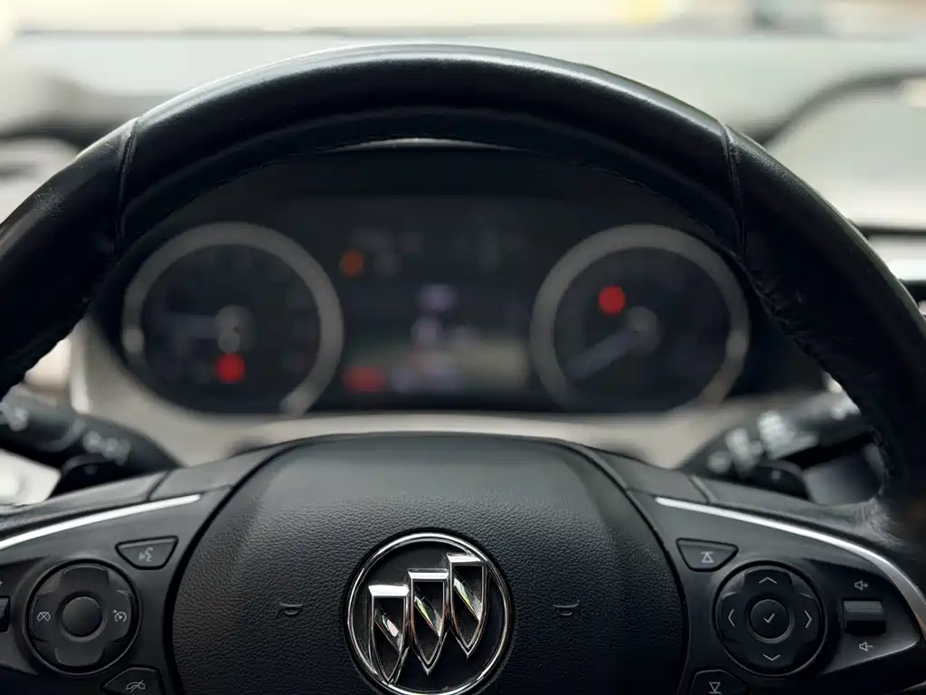 Buick LaCrosse — миниатюра 14