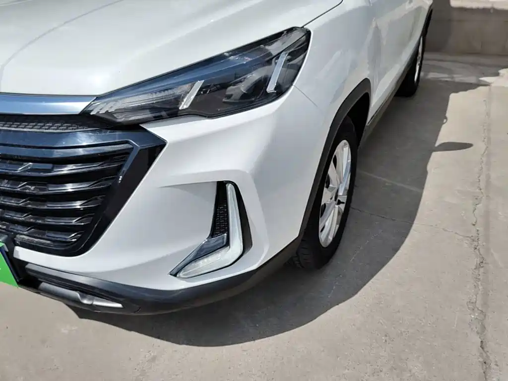 BAIC X3 — миниатюра 24