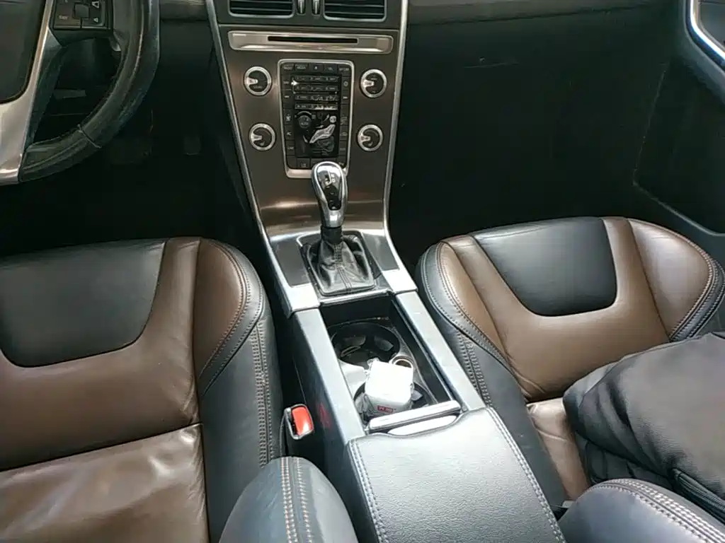 Volvo XC60 (Import) — миниатюра 14