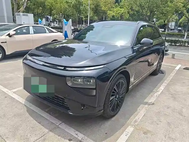 2025 Xpeng G9