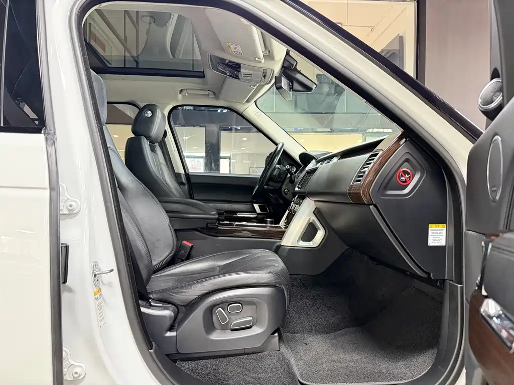 Land Rover Range Rover 2013 NA 5.0 V8 Vogue