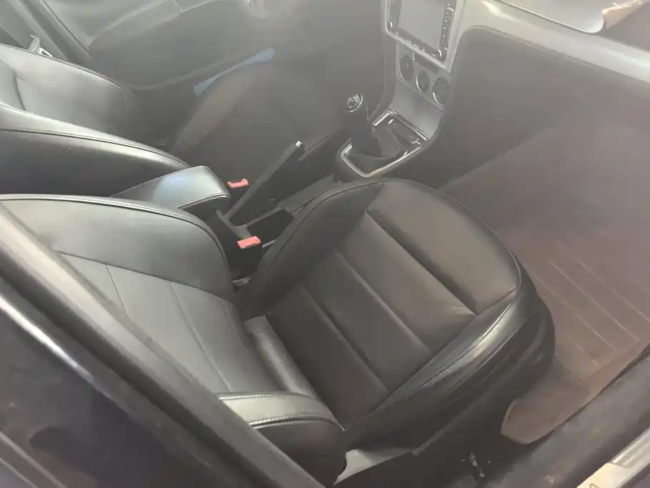 Volkswagen Lavida — миниатюра 8