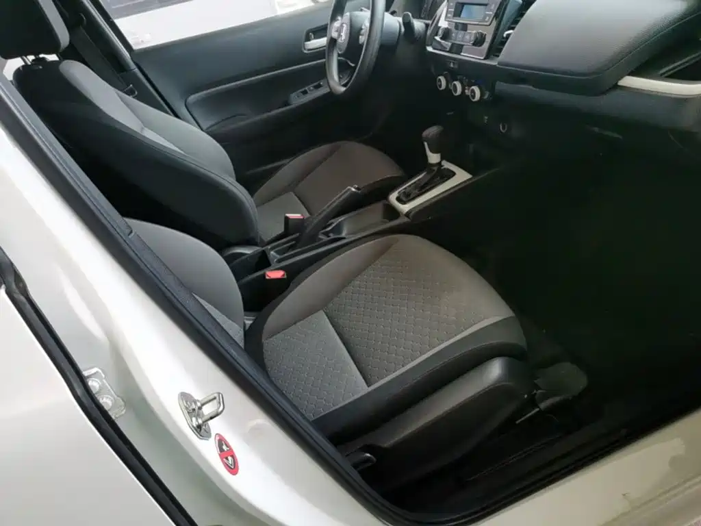 Honda Fit — миниатюра 25