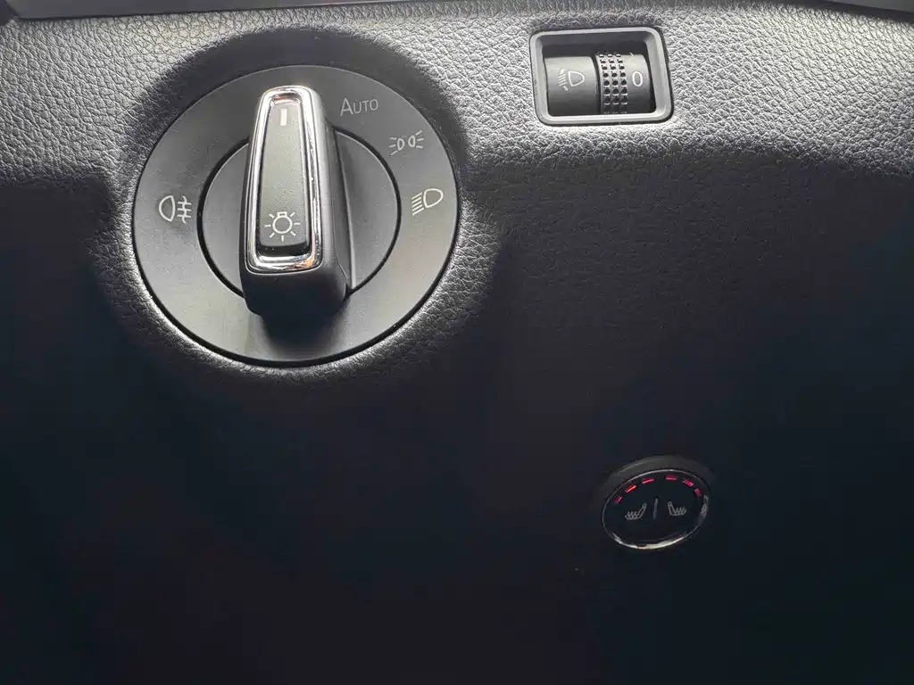 Skoda Kamiq 1.5L Auto Comfort Enjoy Edition, фото 11