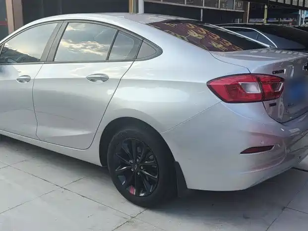 Chevrolet Cruze — миниатюра 4