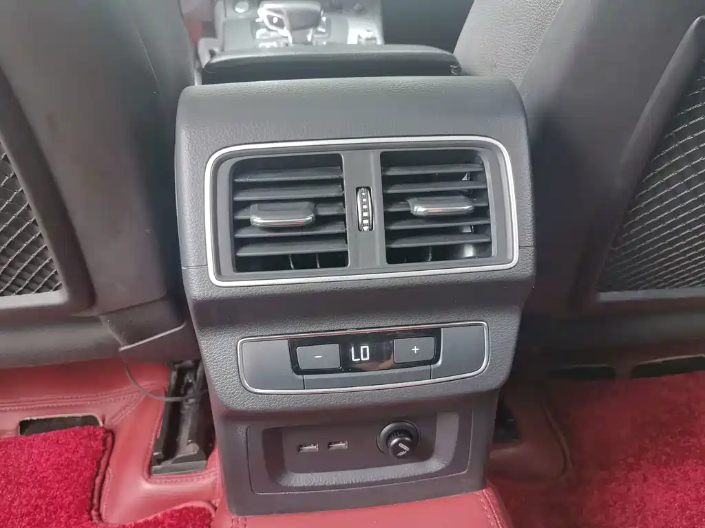 Audi Q5L — миниатюра 12