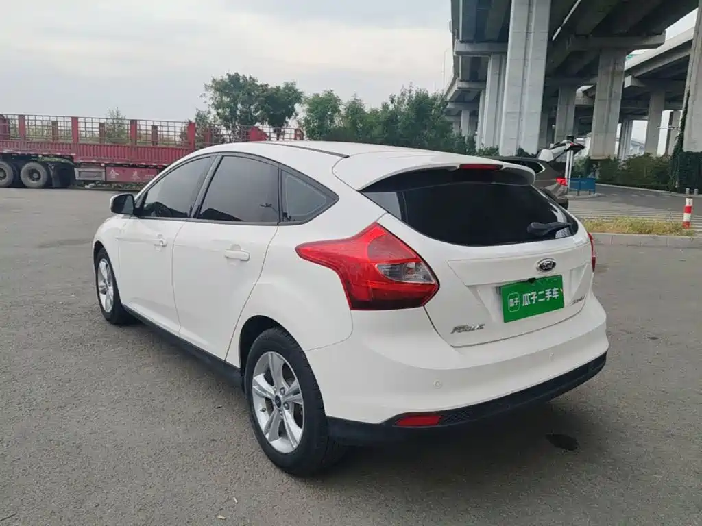 Ford Focus — миниатюра 5