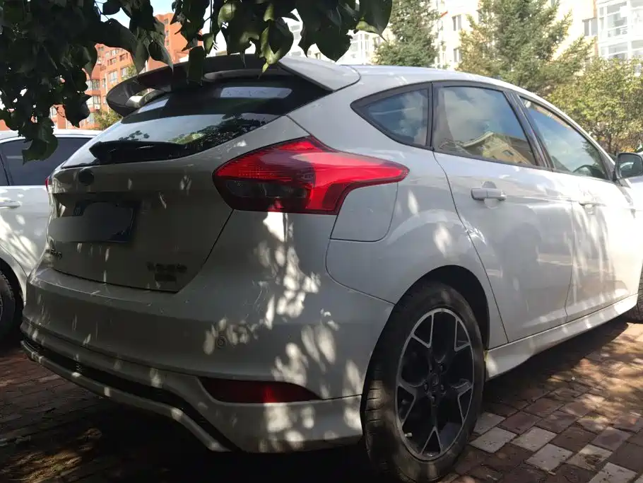 Ford Focus — миниатюра 3
