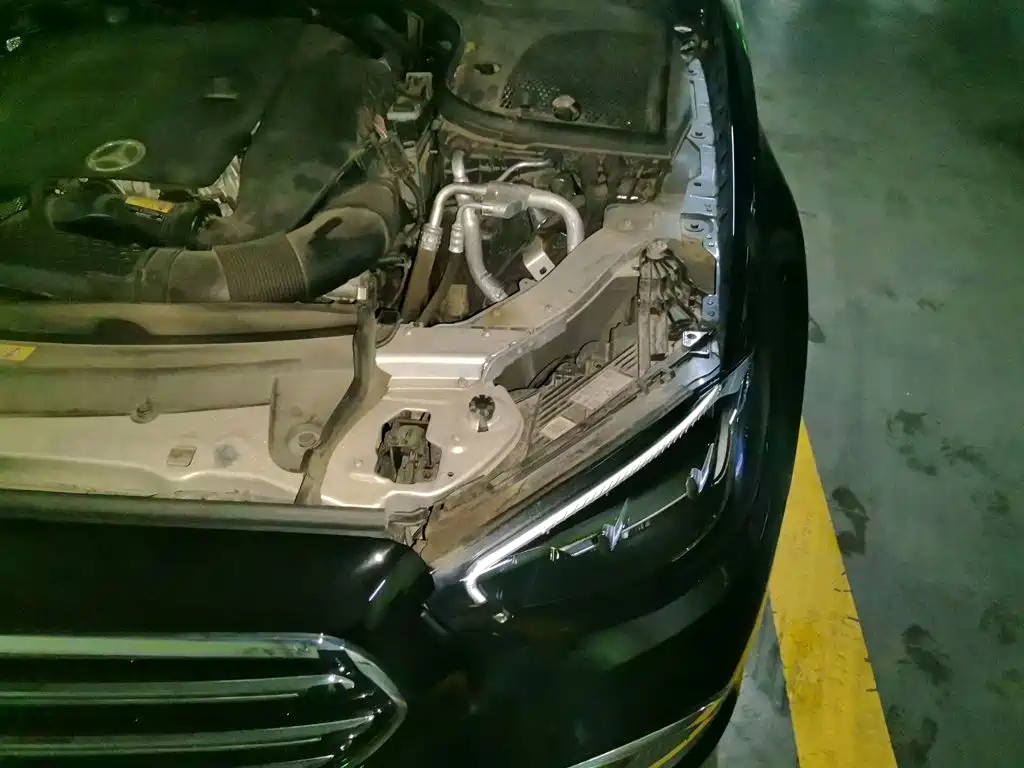 Mercedes-Benz E-Class — миниатюра 22