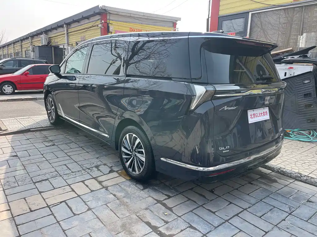 BUICK GL8 NEW ENERGY