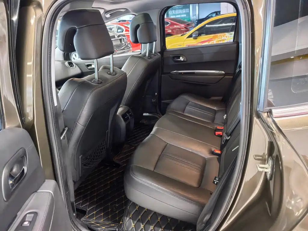 Peugeot 3008 — миниатюра 8