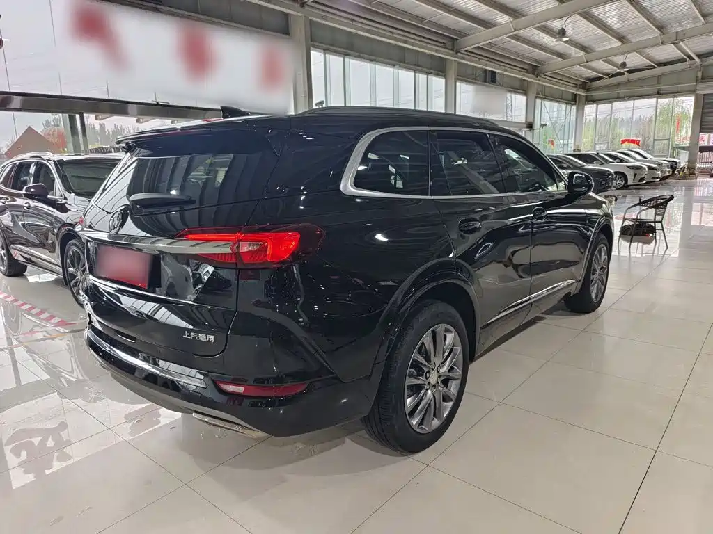 Buick Enclave — миниатюра 16