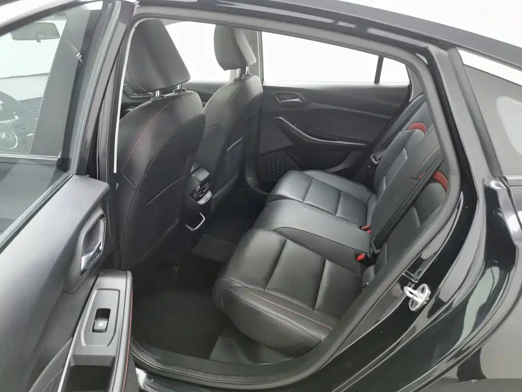 MG MG5 — миниатюра 15