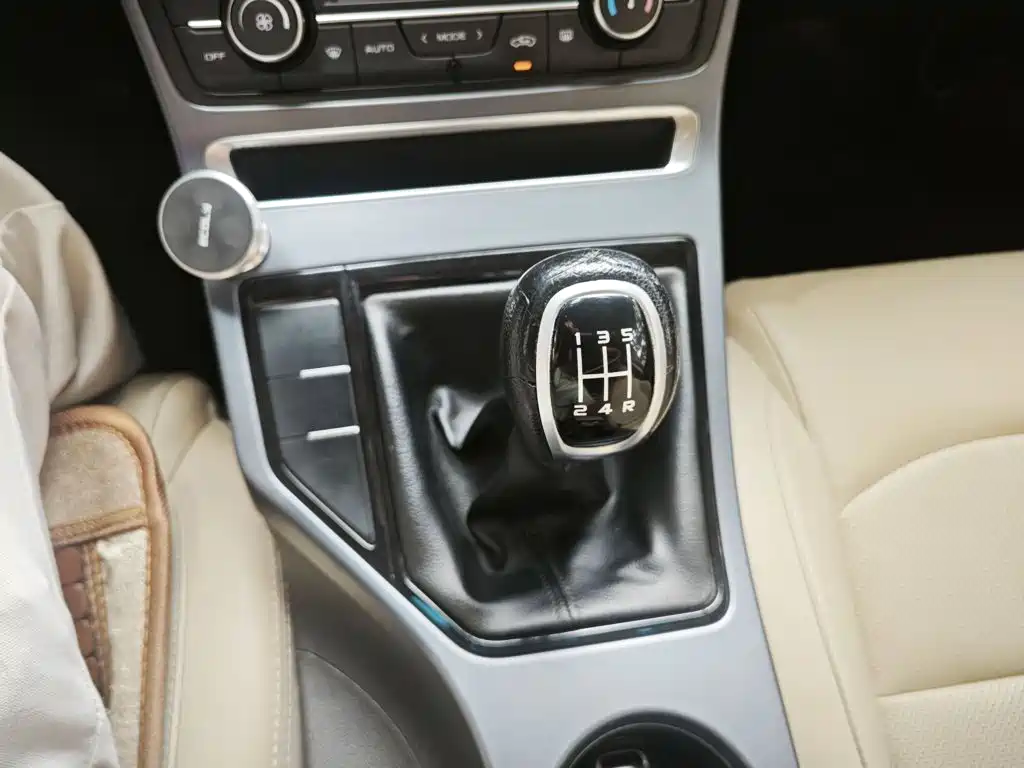 Geely Emgrand — миниатюра 7