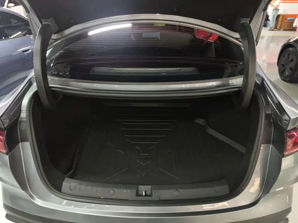 BYD Qin L — миниатюра 19