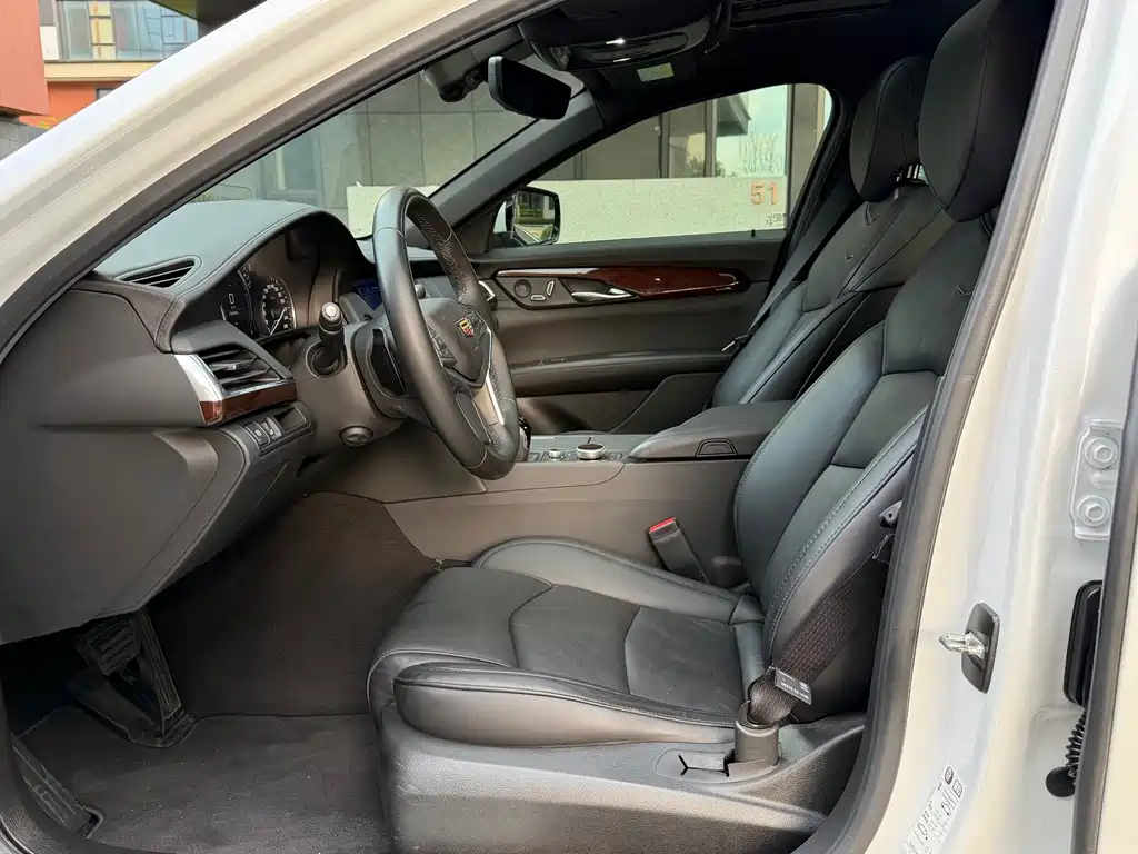 Cadillac CT6 — миниатюра 12