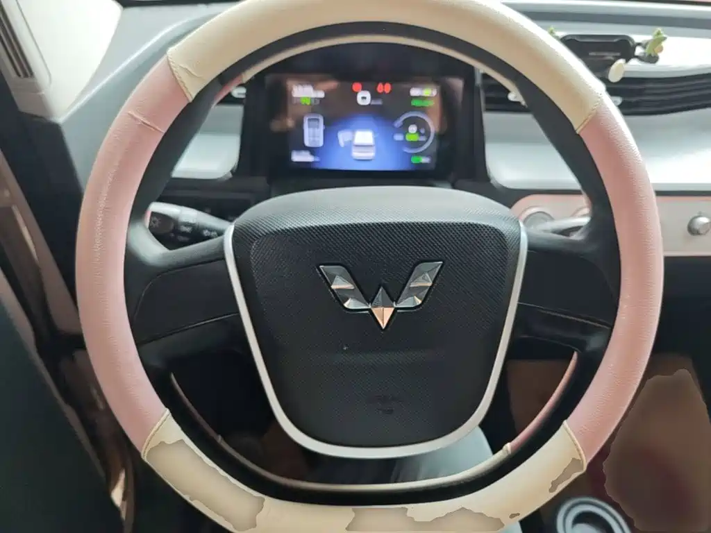 Wuling MINIEV — миниатюра 11
