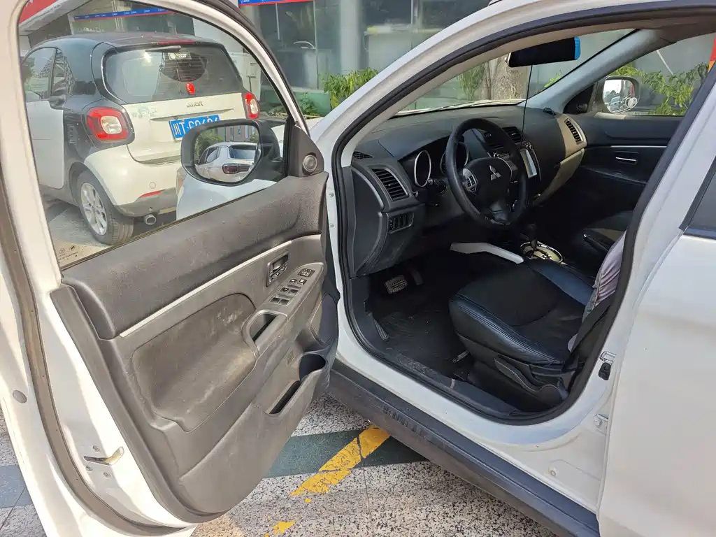 Mitsubishi ASX — миниатюра 2