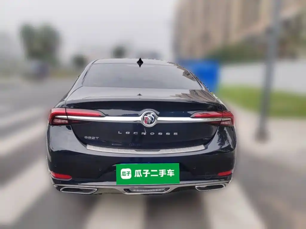 Buick LaCrosse — миниатюра 3