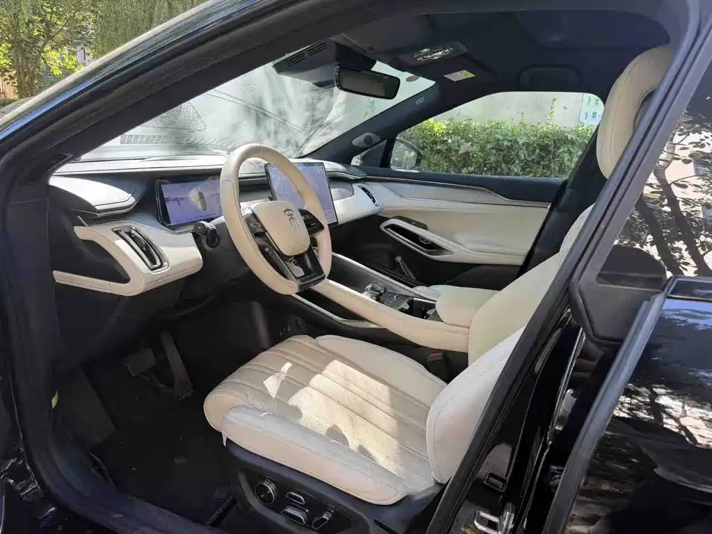 BYD L EV — миниатюра 3