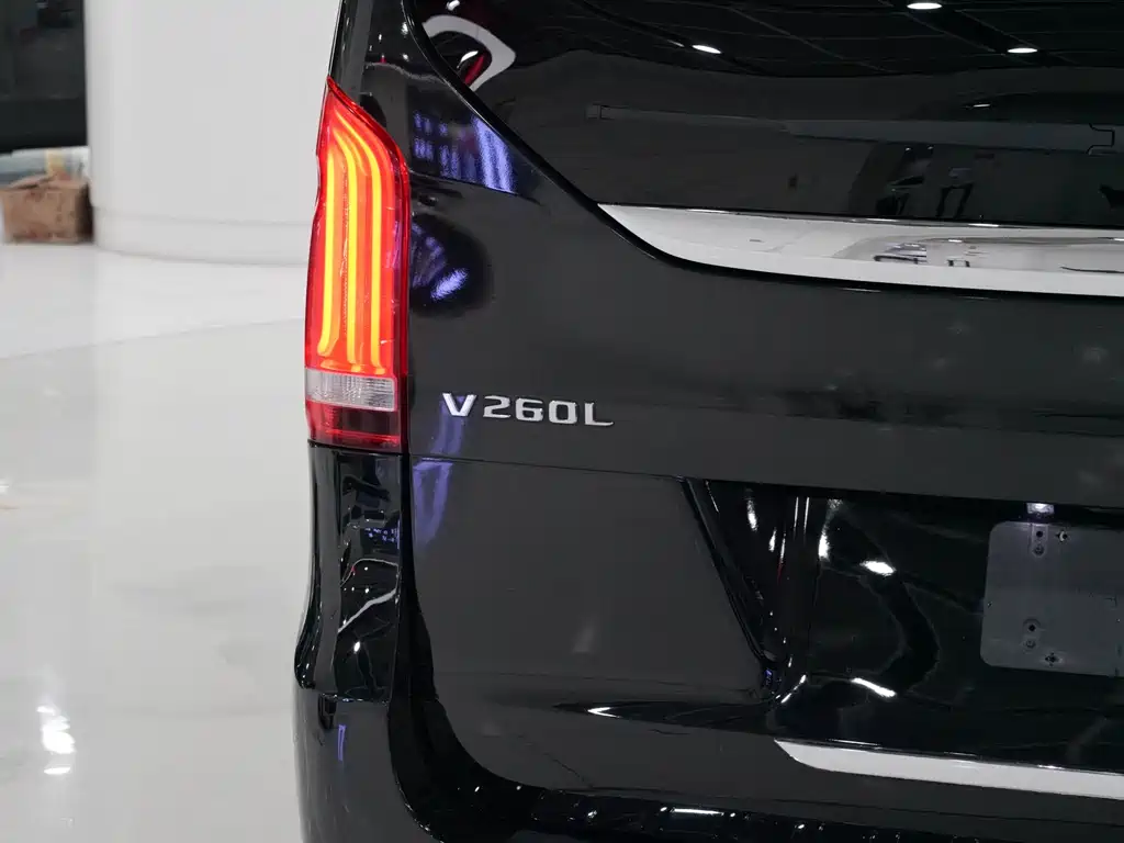 Mercedes-Benz V-Class V 2021 V 260 L Luxury