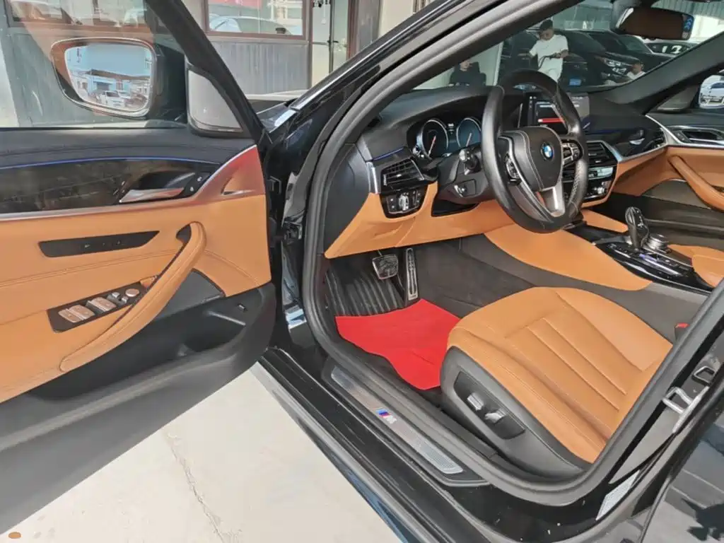 BMW 5 Series — миниатюра 16