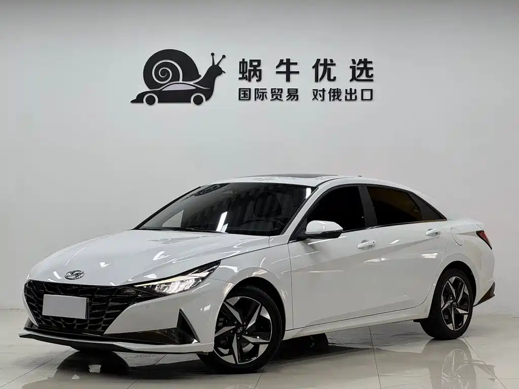 伊兰特 2022款 1.5L CVT LUX尊贵版 2023