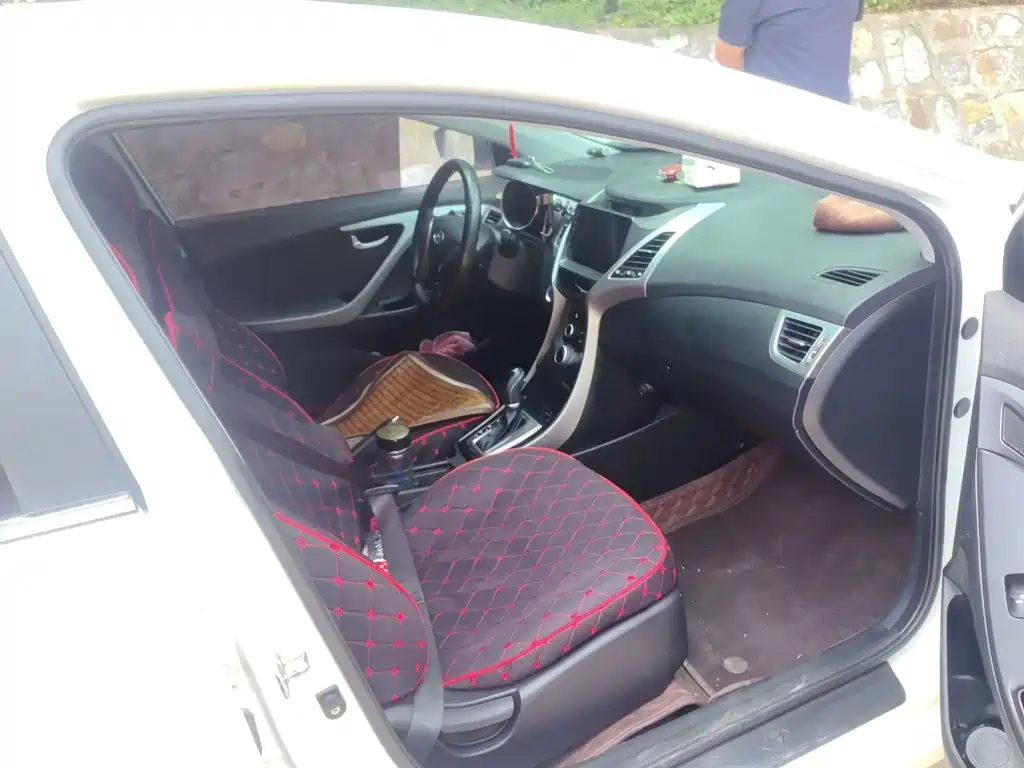 Hyundai Elantra Langdong — миниатюра 19