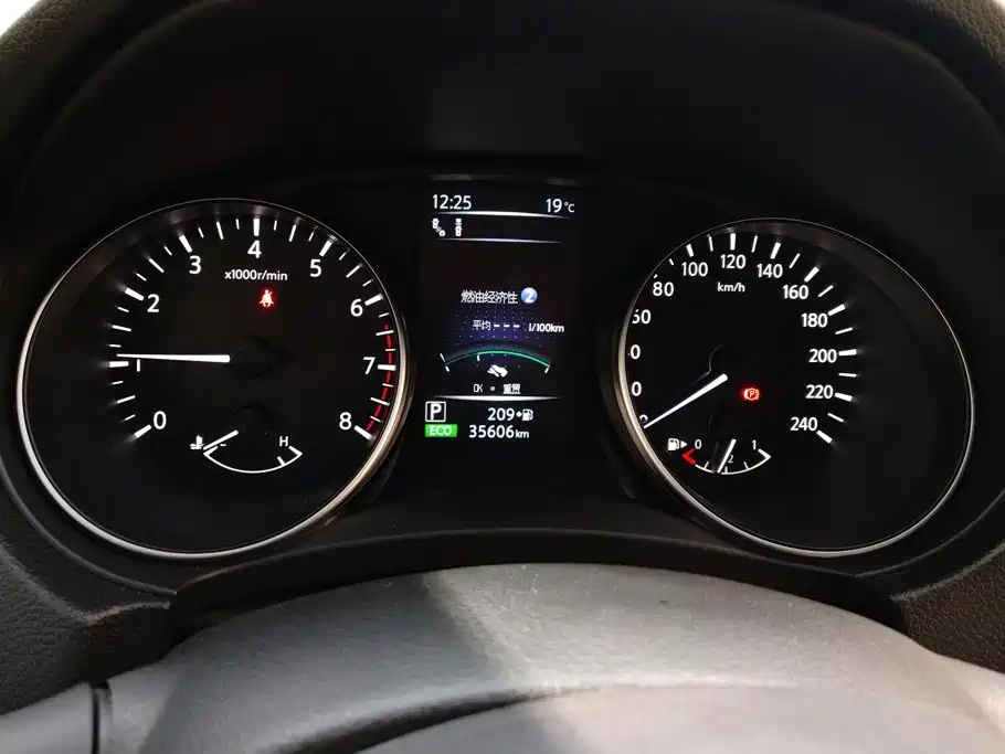 Nissan Qashqai — миниатюра 14