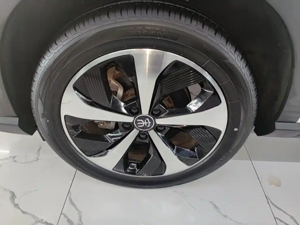 BYD PLUS New Energy — миниатюра 23