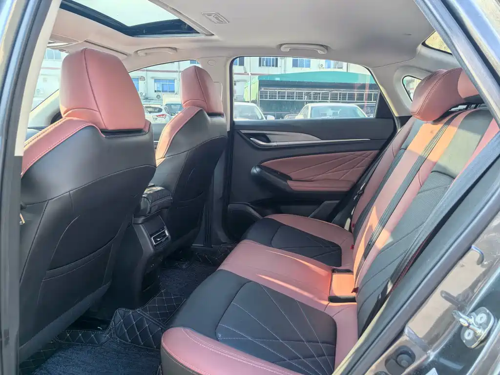 Changan Eado — миниатюра 8