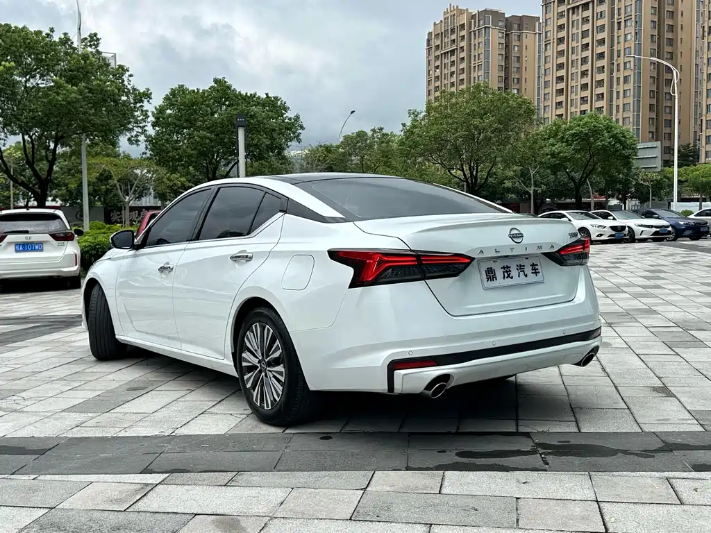 Nissan Teana — миниатюра 6