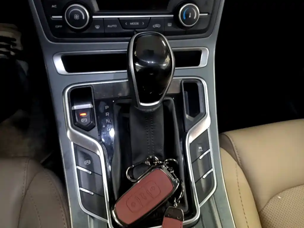 Geely Emgrand — миниатюра 14