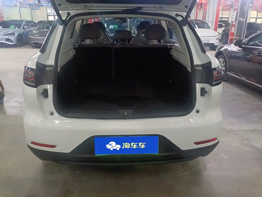Leapmotor Leapmotor C11 — миниатюра 4