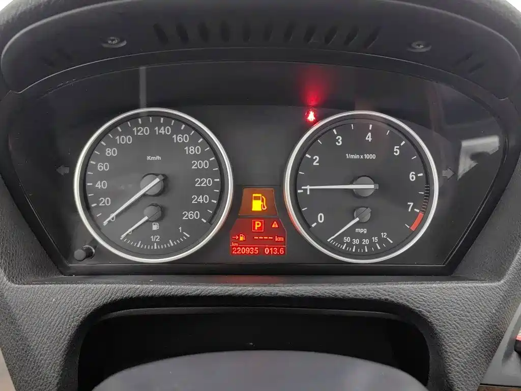 BMW X5 (Import) — миниатюра 9