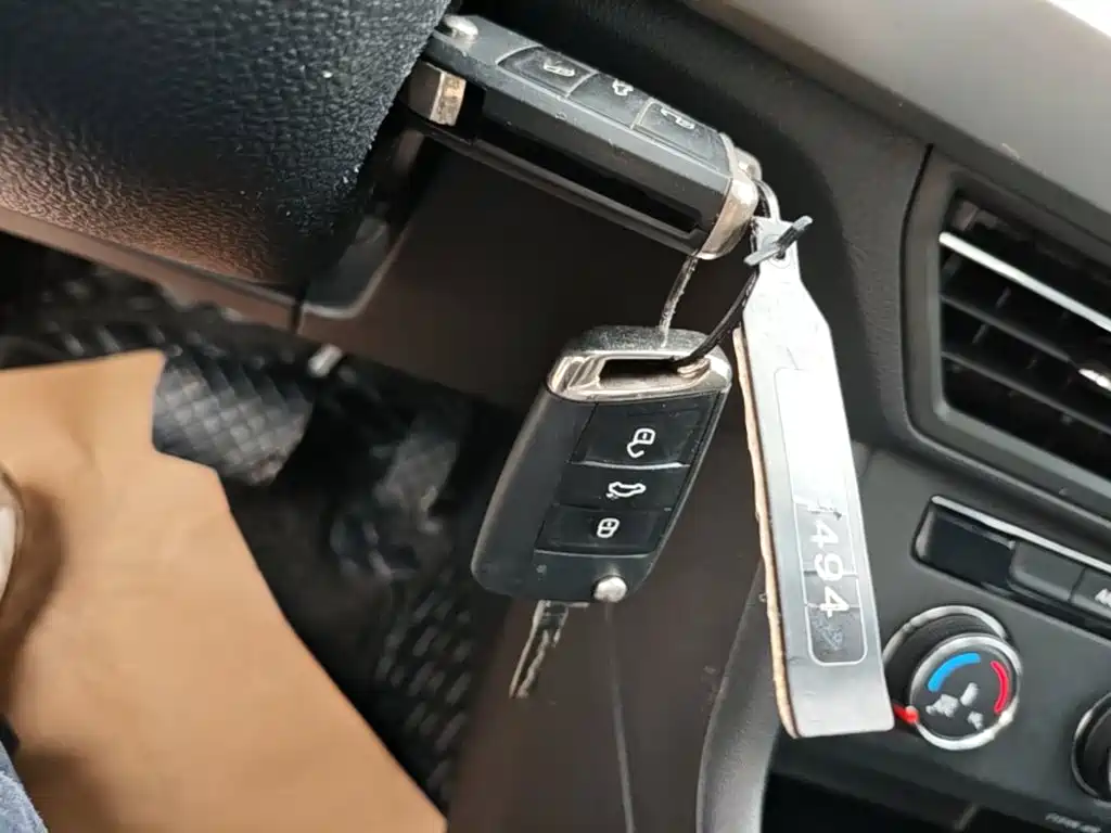 Volkswagen Lavida — миниатюра 9
