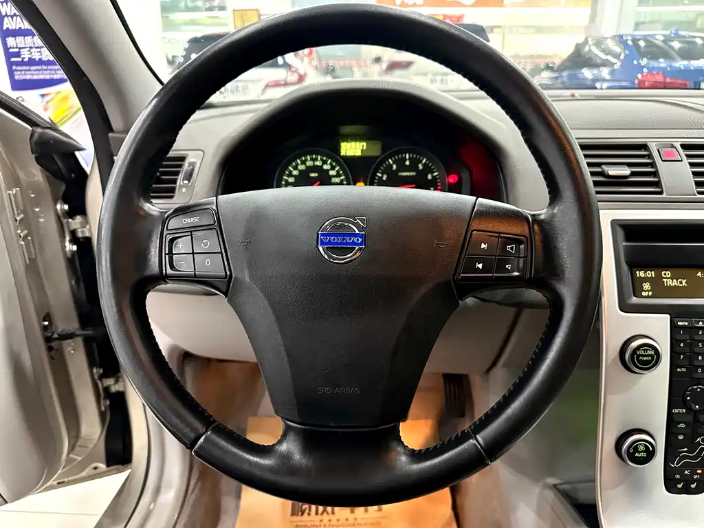 Volvo S40 — миниатюра 13