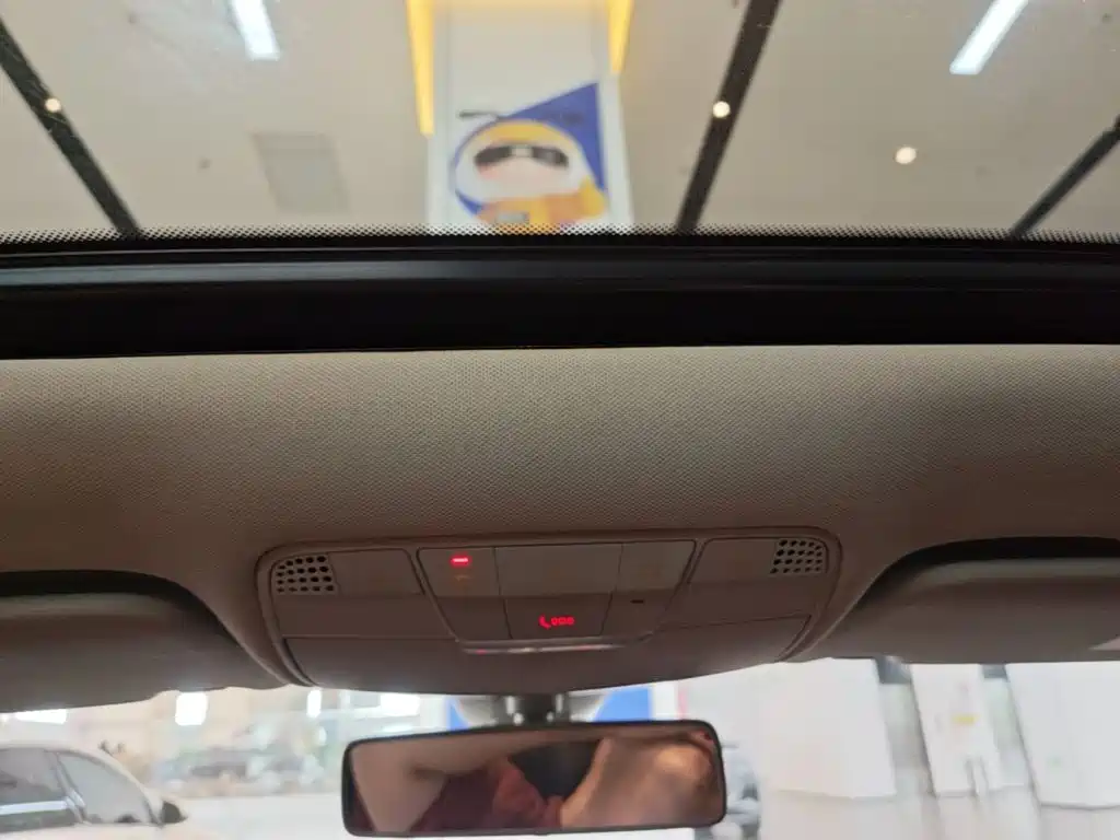Mercedes-Benz C-Class — миниатюра 18