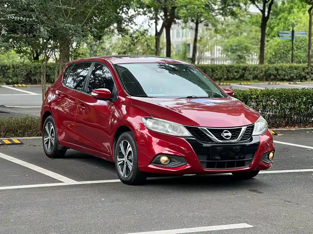 Nissan Tiida — миниатюра 4